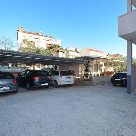 Copacabana Beach Apartments Трогир Экстерьер фото